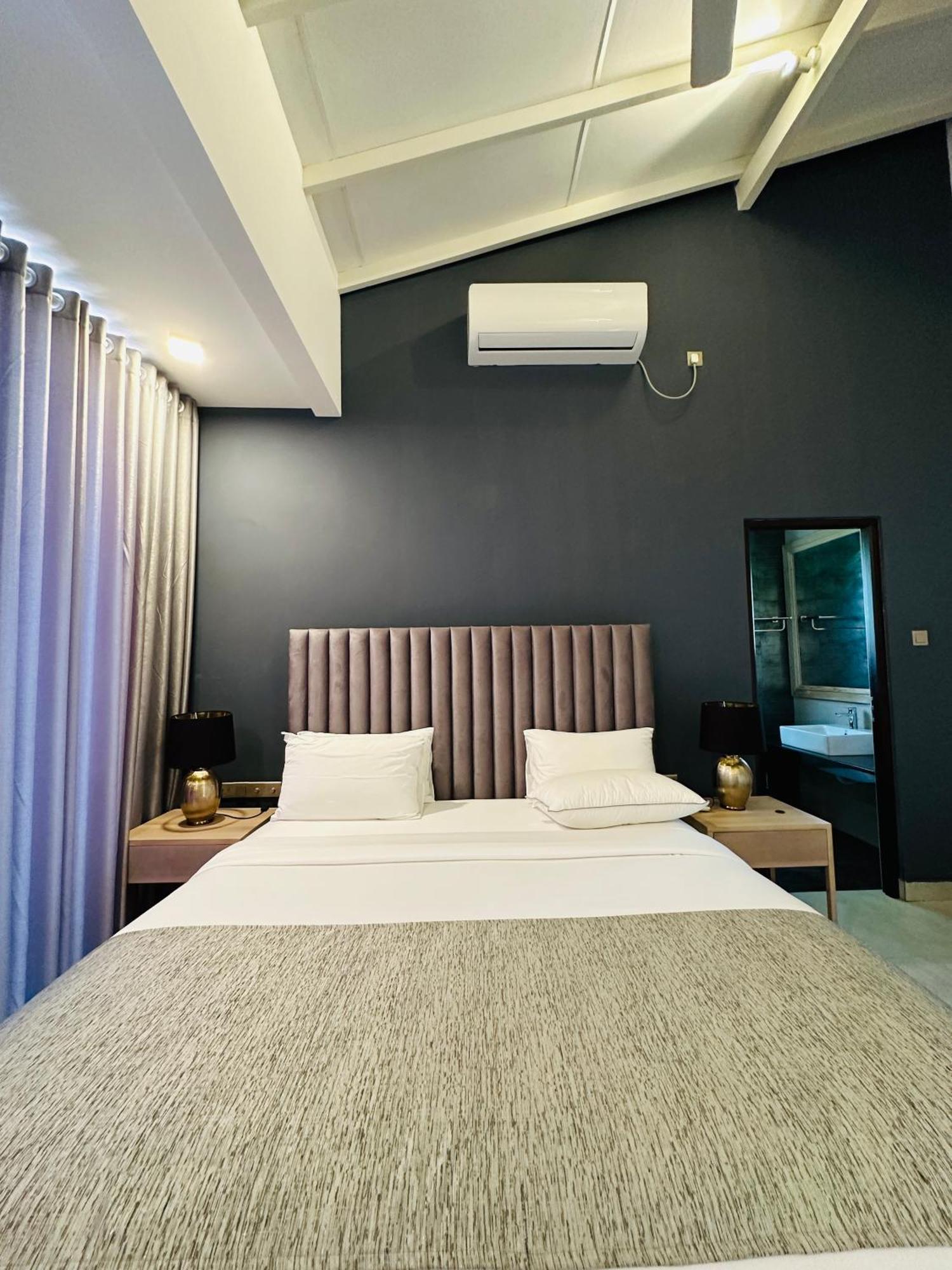 The Niche Hikkaduwa - 10 Minutes To The Beach Экстерьер фото